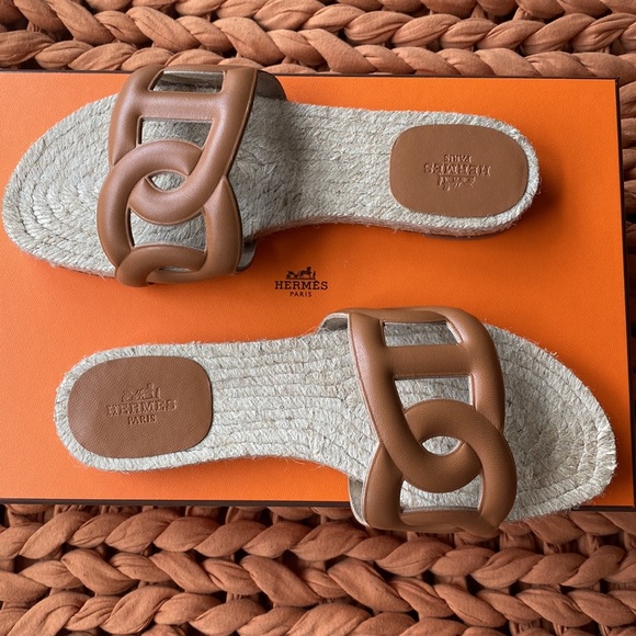 ‼️SALE‼️HERMES FAMOSA ESPADRILLE SANDALS - Picture 3 of 5